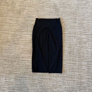 Lululemon Nulu Slim-Fit High-Rise Midi Skirt